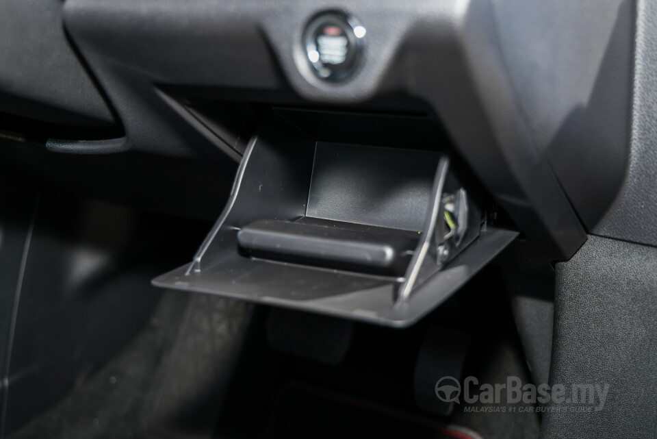 Perodua QV-E P01A (2025) Interior