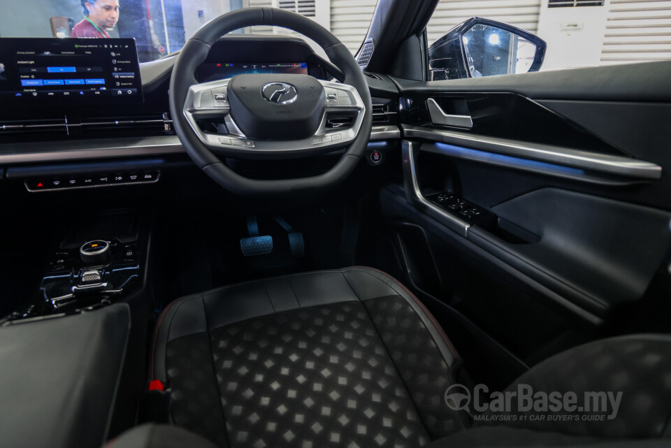 Perodua QV-E P01A (2025) Interior