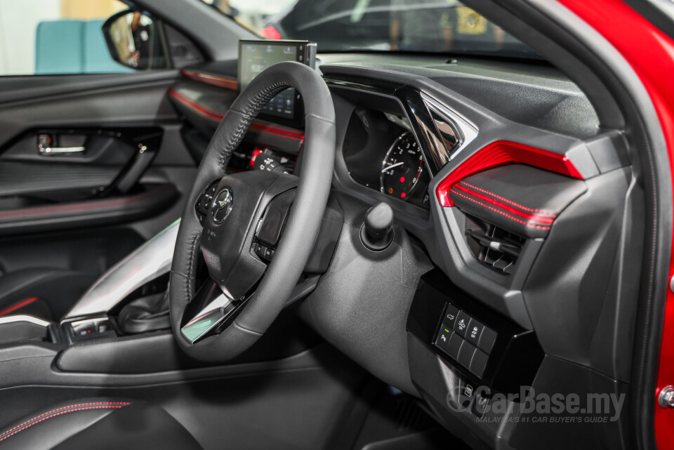 Perodua Traz D66B (2025) Interior