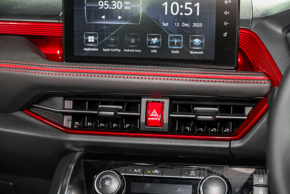 Perodua Traz D66B (2025) Interior