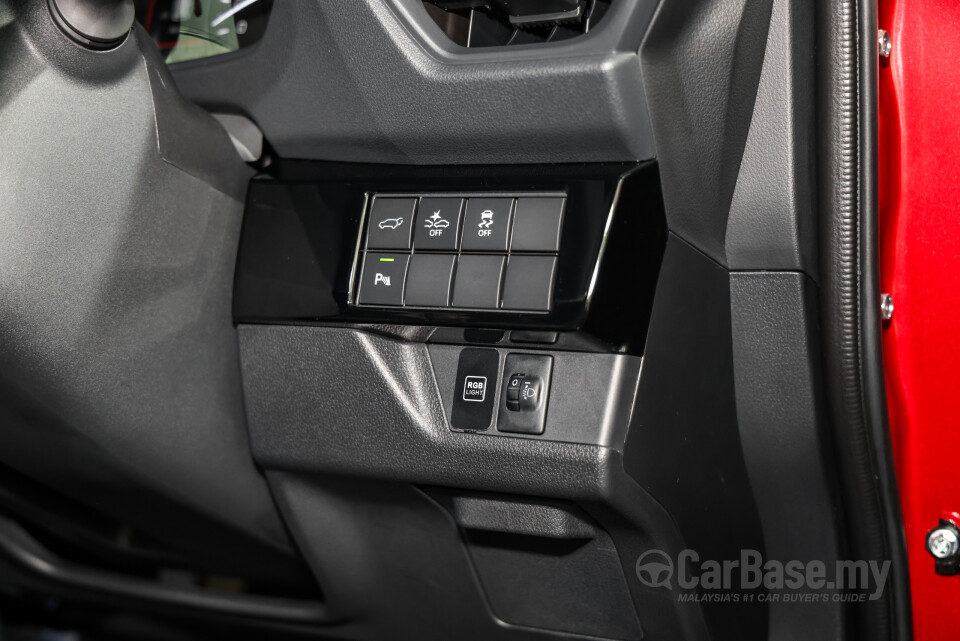Perodua Traz D66B (2025) Interior