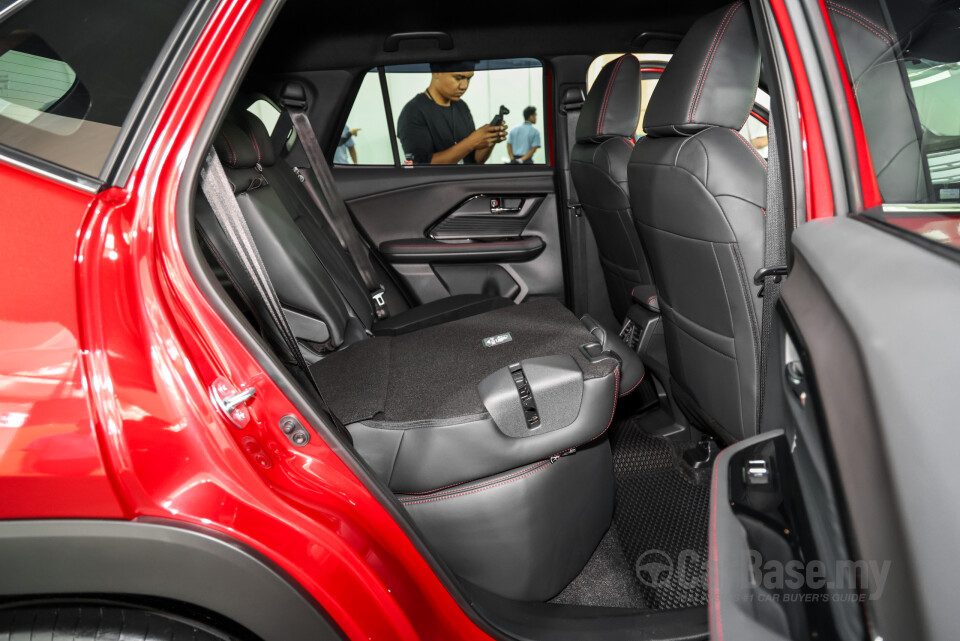 Perodua Traz D66B (2025) Interior