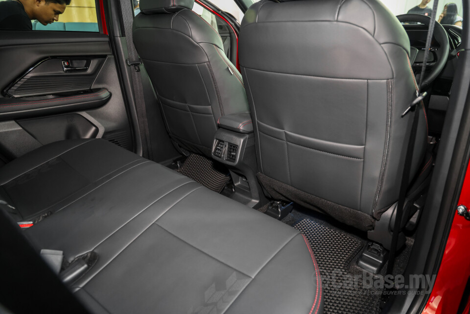 Perodua Traz D66B (2025) Interior