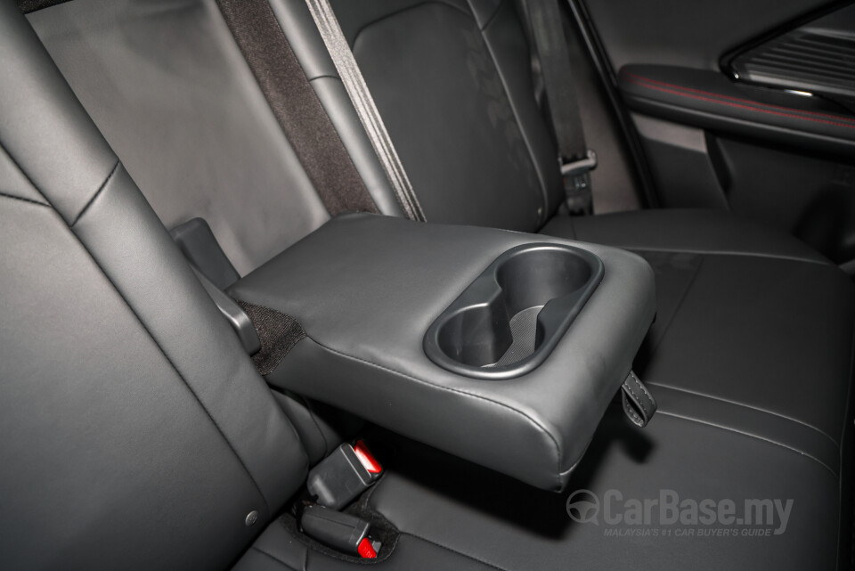 Perodua Traz D66B (2025) Interior