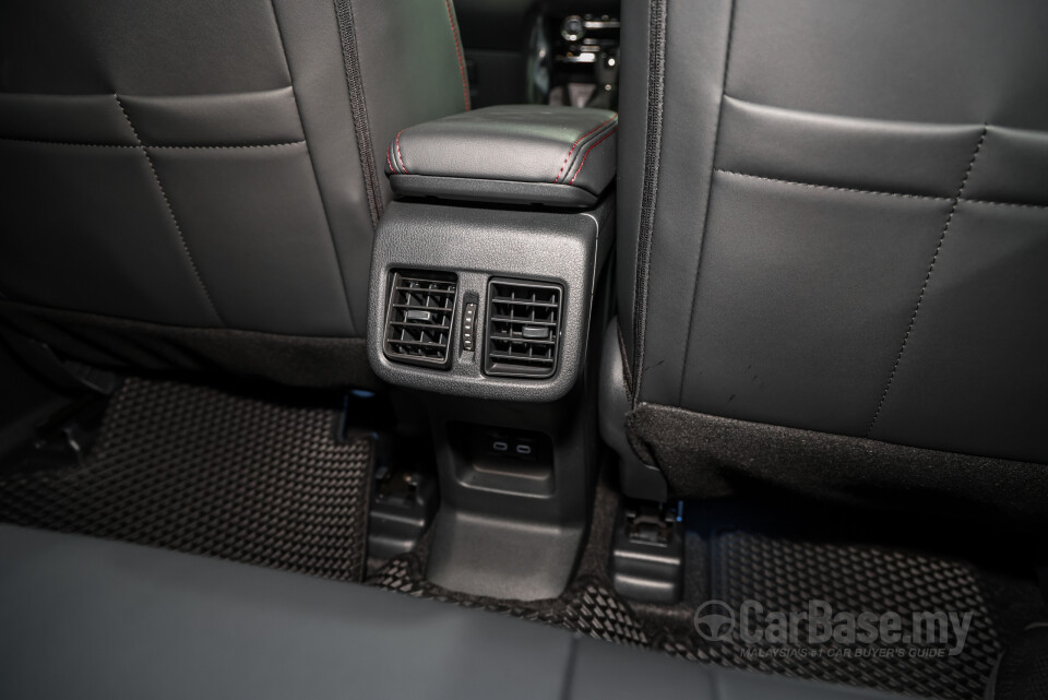 Perodua Traz D66B (2025) Interior