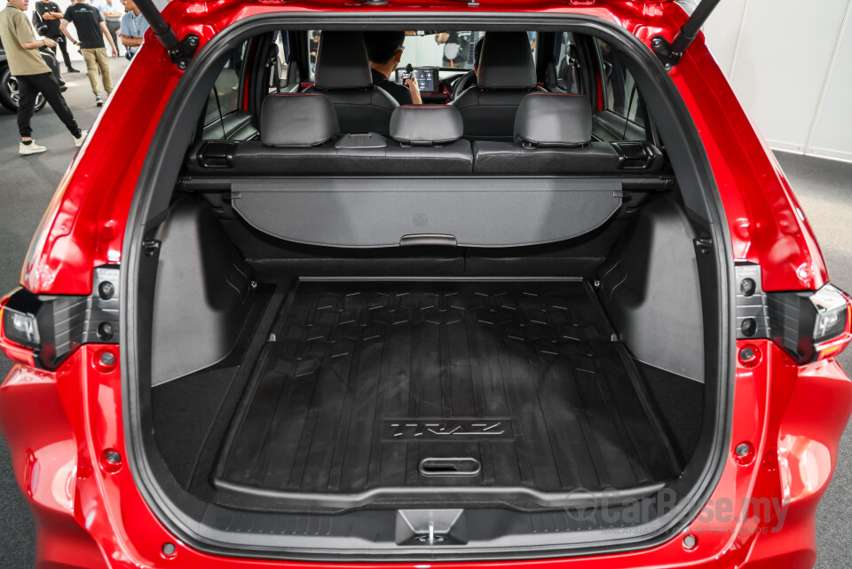 Perodua Traz D66B (2025) Interior