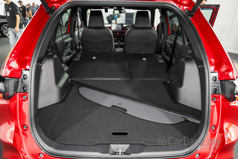 Perodua Traz D66B (2025) Interior
