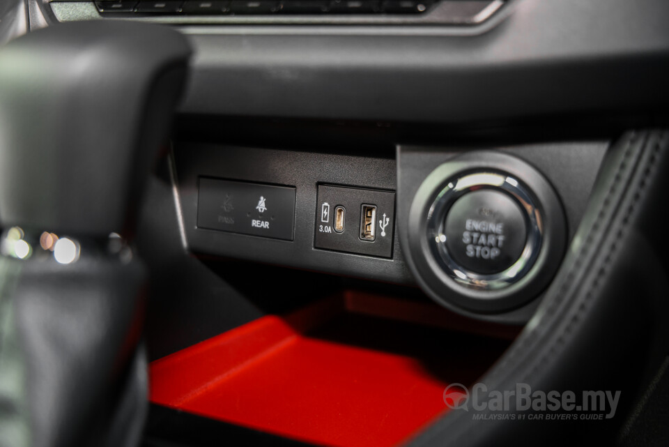 Perodua Traz D66B (2025) Interior