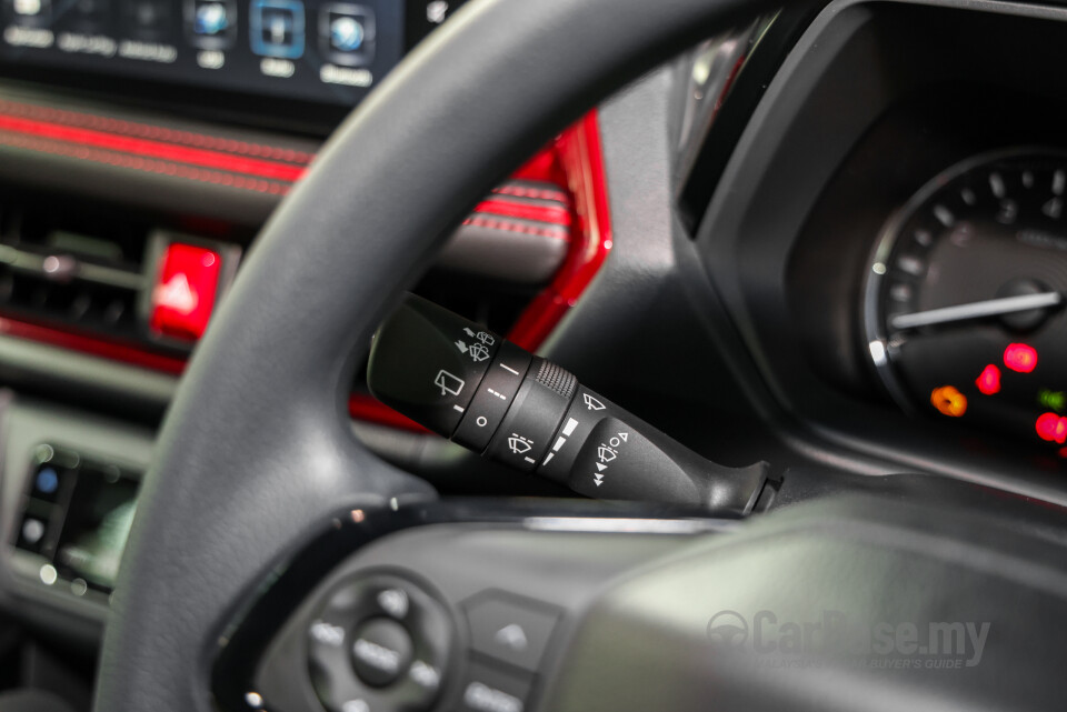 Perodua Traz D66B (2025) Interior