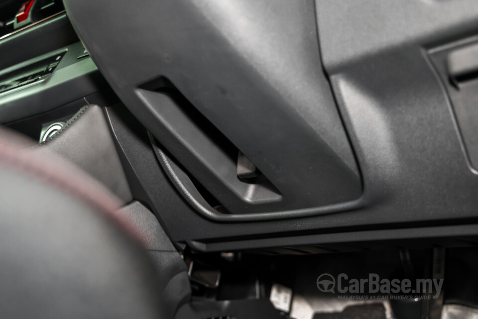 Perodua Traz D66B (2025) Interior