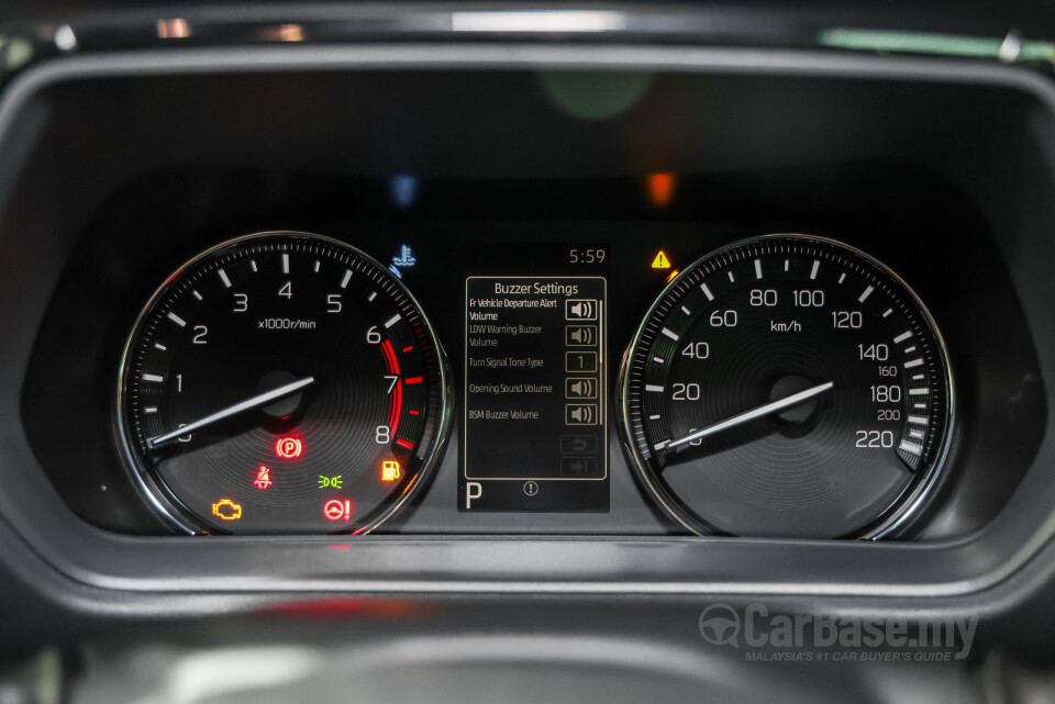Perodua Traz D66B (2025) Interior