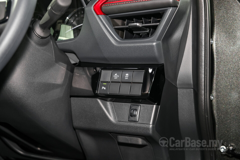 Perodua Traz D66B (2025) Interior