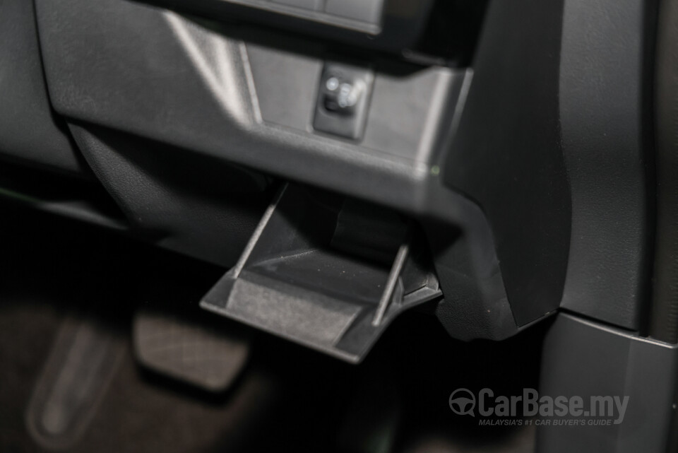 Perodua Traz D66B (2025) Interior
