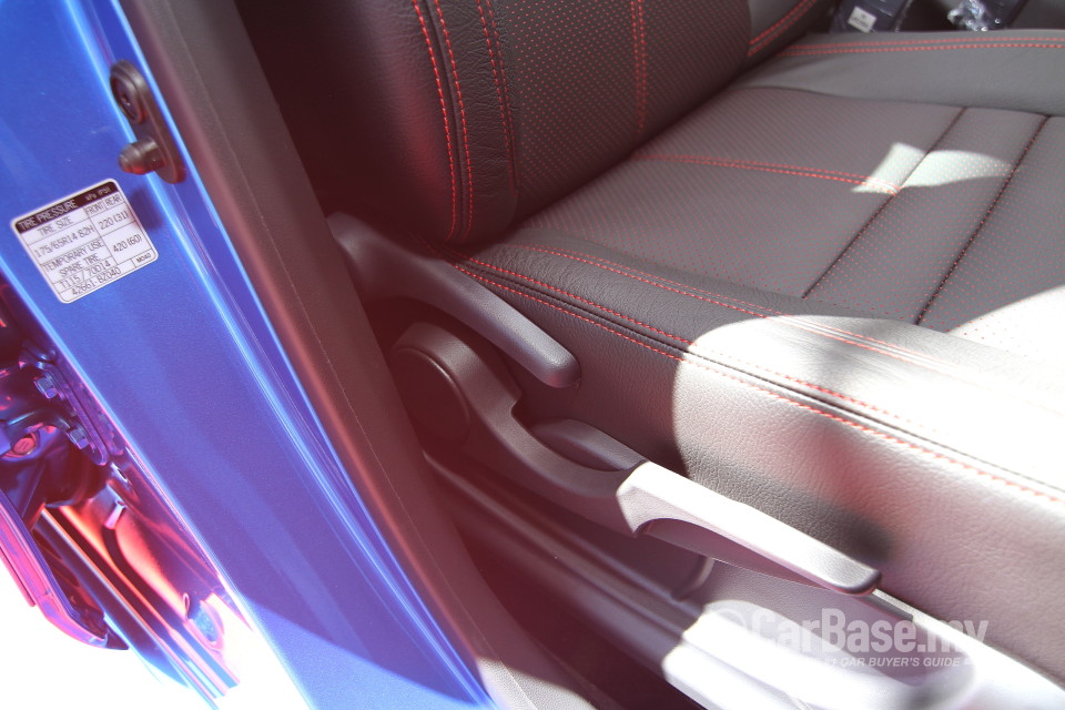 Perodua Myvi Mk2 Facelift (2015) Interior