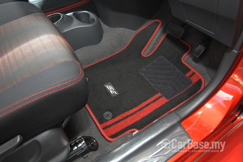 Perodua Myvi Mk2 Facelift (2015) Interior