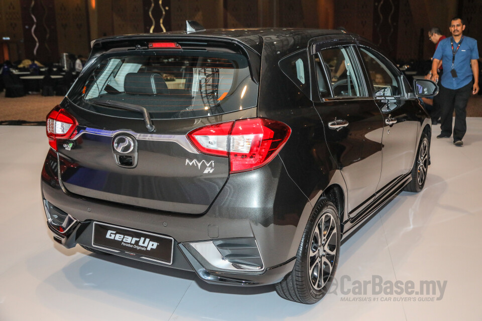 Nissan Almera N17 Facelift (2015) Exterior