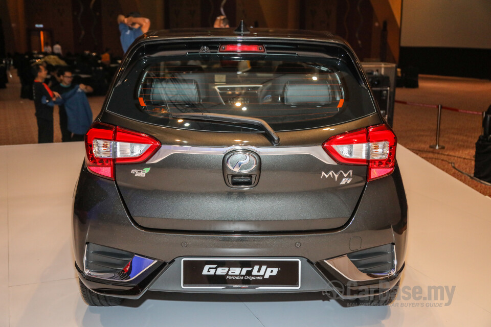 Nissan Almera N17 Facelift (2015) Exterior