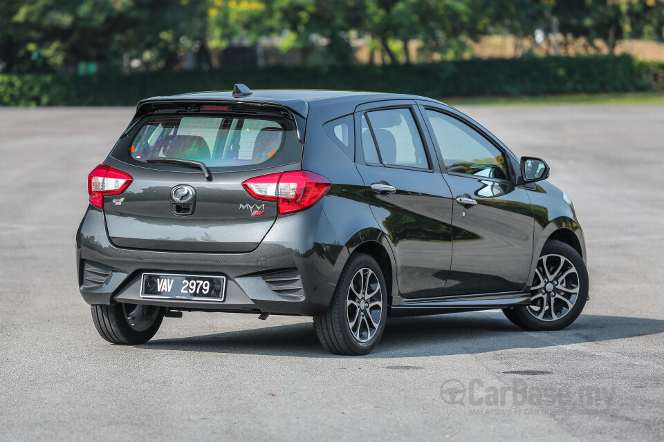 Nissan Almera N17 Facelift (2015) Exterior