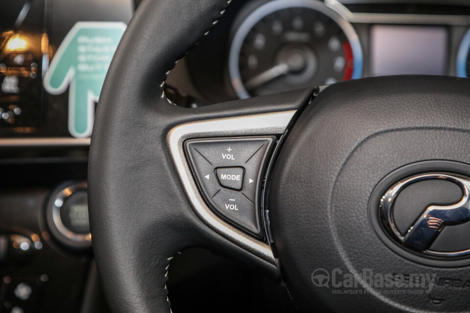 Toyota Fortuner AN160 (2016) Interior