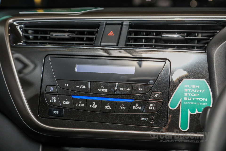 Chevrolet Cruze J300 (2012) Interior