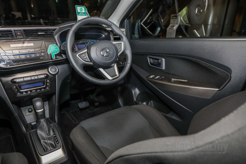 Nissan Navara D23 (2015) Interior