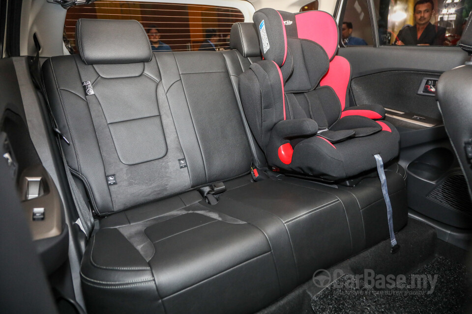 Proton Exora Mk1 RC (2019) Interior