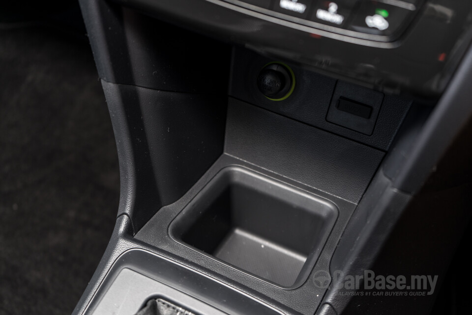 Mercedes-Benz SLC R172 Facelift (2016) Interior