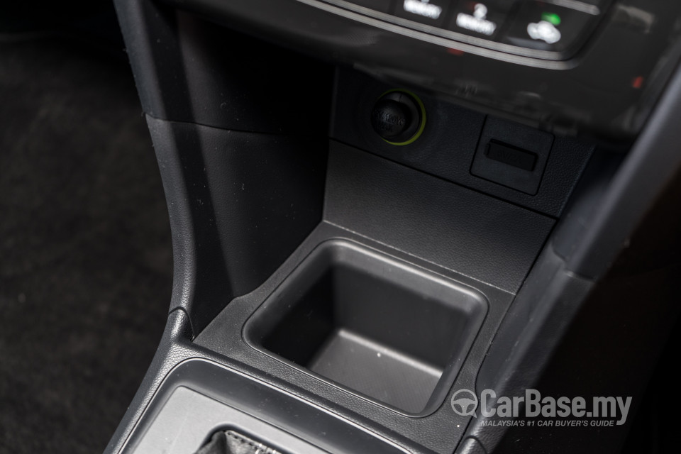 Perodua Myvi D20N (2017) Interior
