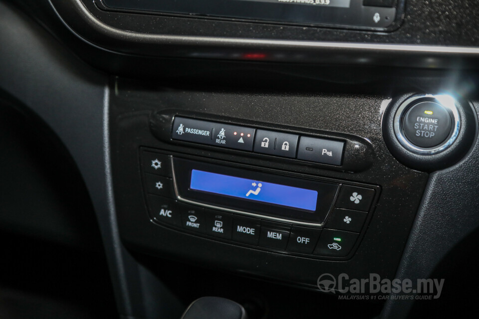 Perodua Myvi D51A (2021) Interior