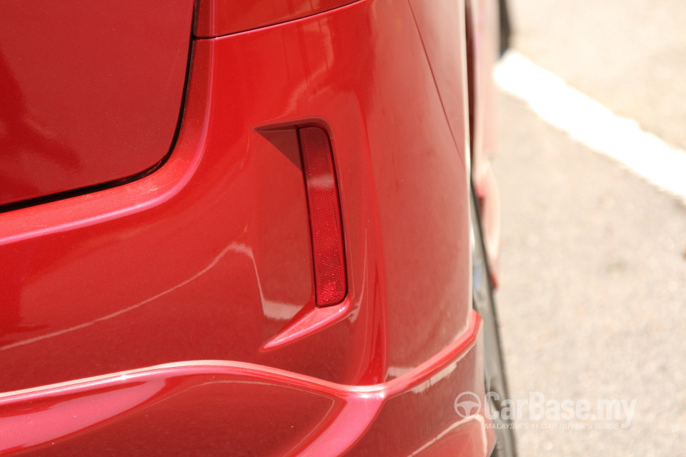 Perodua Alza Mk1 Facelift (2014) Exterior