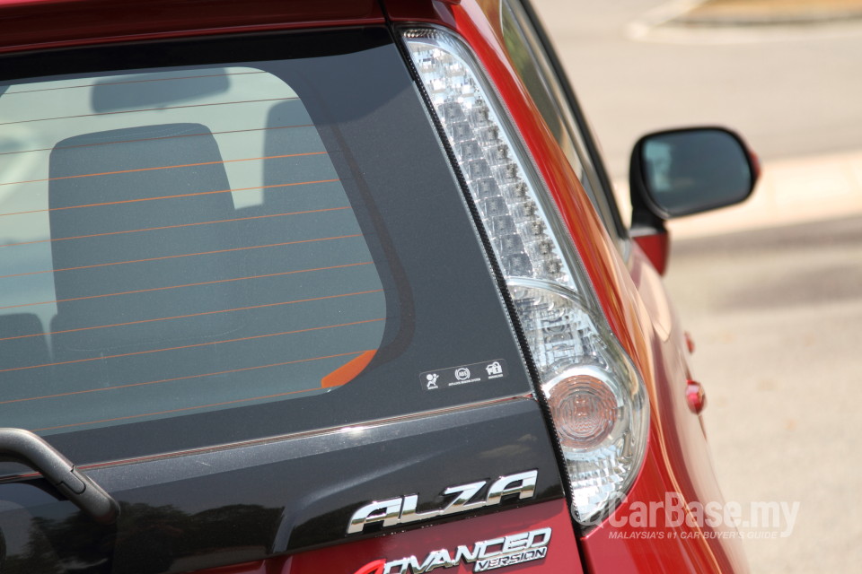 Perodua Alza Mk1 Facelift (2014) Exterior