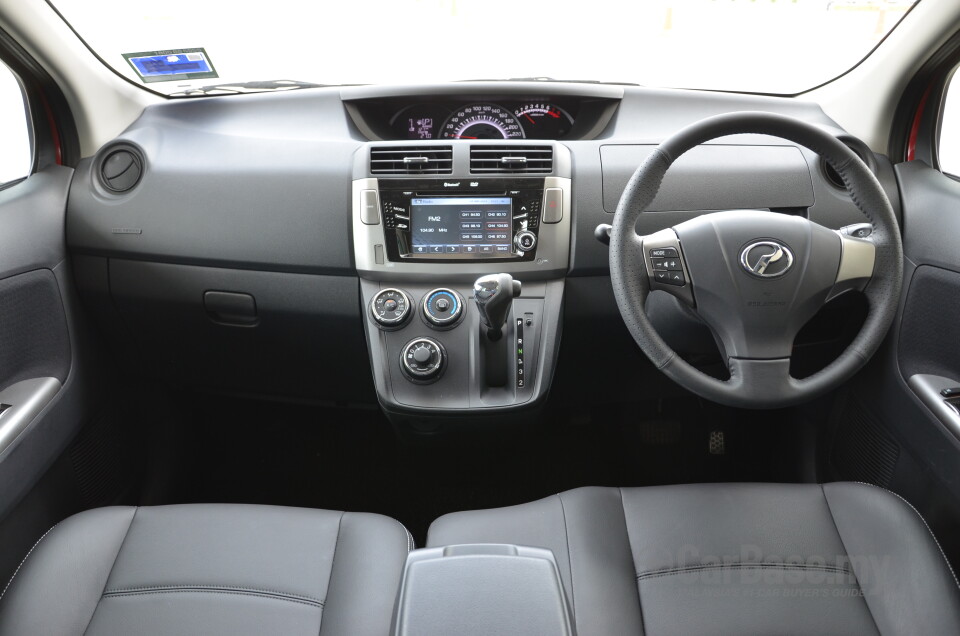 Proton Exora Mk1 RC (2019) Interior