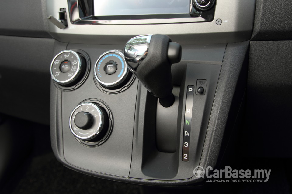 Perodua Alza Mk1 Facelift (2014) Interior