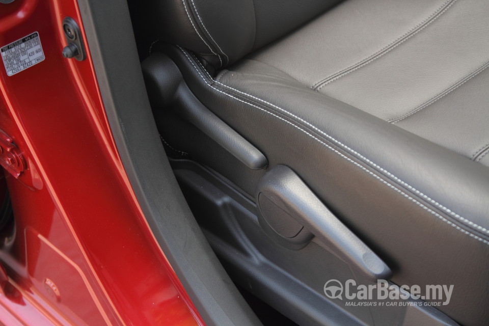 Perodua Alza Mk1 Facelift (2014) Interior