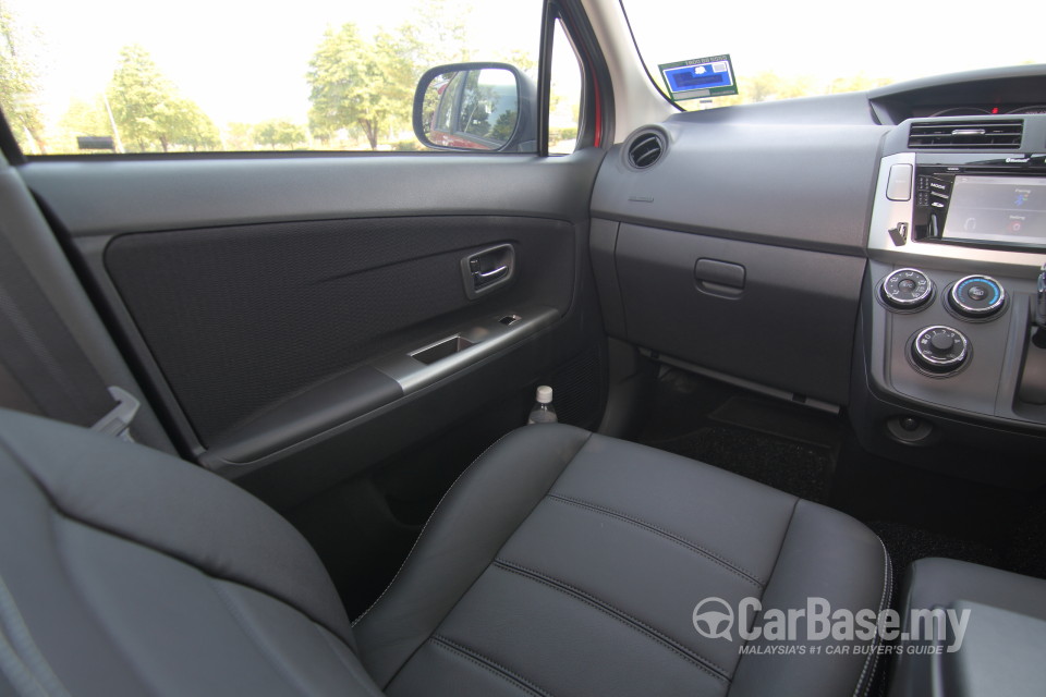 Perodua Alza Mk1 Facelift (2014) Interior