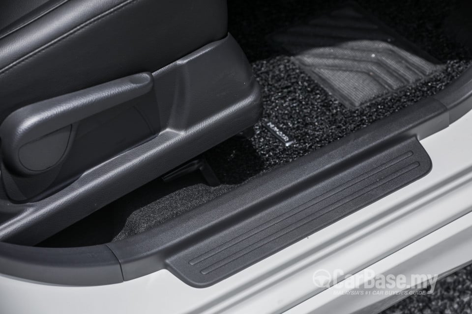 Perodua Alza Mk1 Facelift 2 (2018) Interior