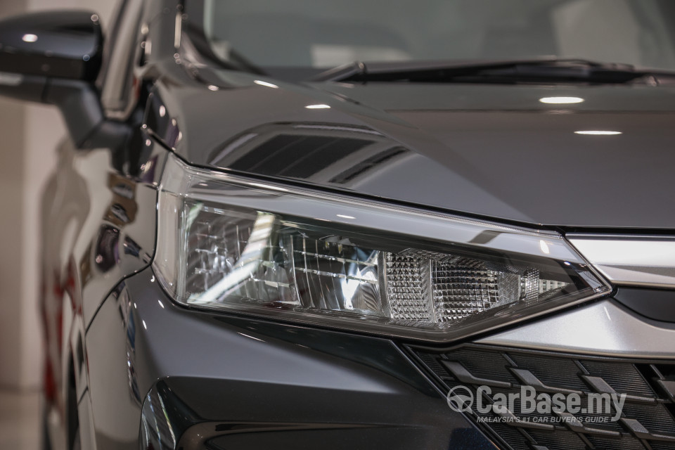 Perodua Alza D27A (2022) Exterior