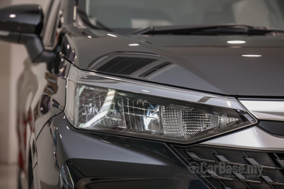 Perodua Alza D27A (2022) Exterior