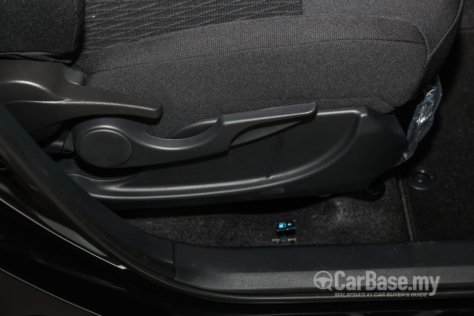 Perodua Alza D27A (2022) Interior