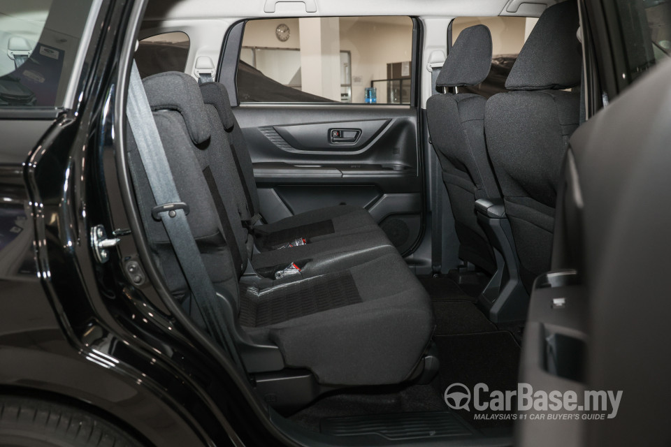 Perodua Alza D27A (2022) Interior