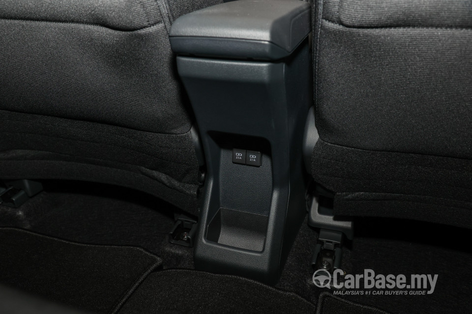 Perodua Alza D27A (2022) Interior