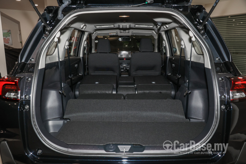 Perodua Alza D27A (2022) Interior