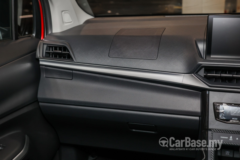 Perodua Alza D27A (2022) Interior