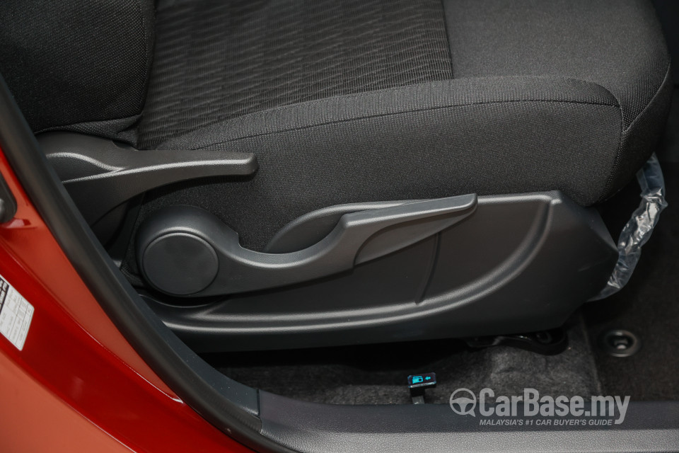Perodua Alza D27A (2022) Interior
