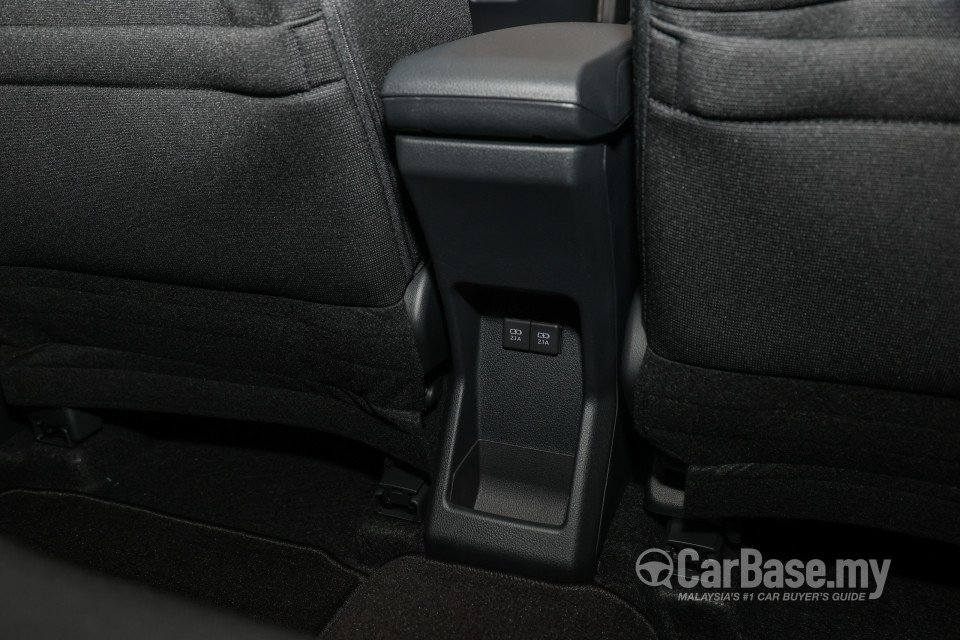 Perodua Alza D27A (2022) Interior