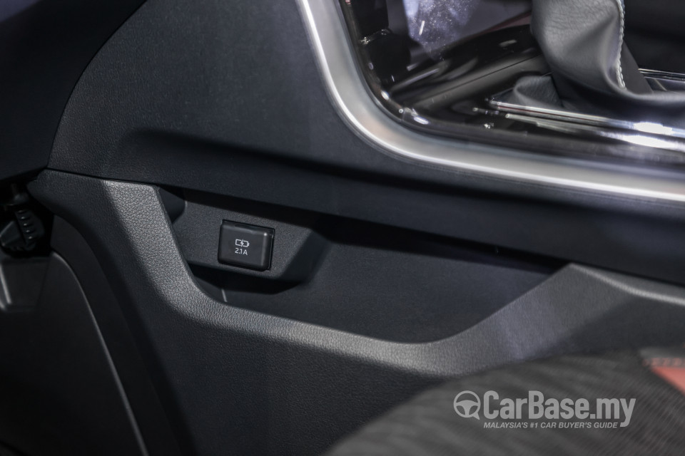 Perodua Alza D27A (2022) Interior