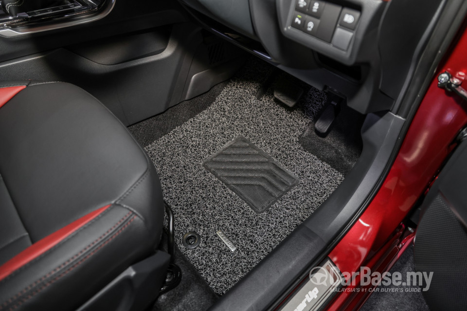 Perodua Alza D27A (2022) Interior