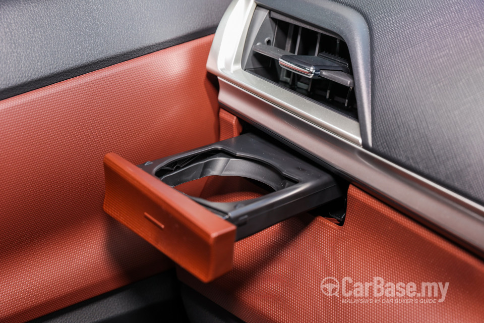 Perodua Alza D27A (2022) Interior