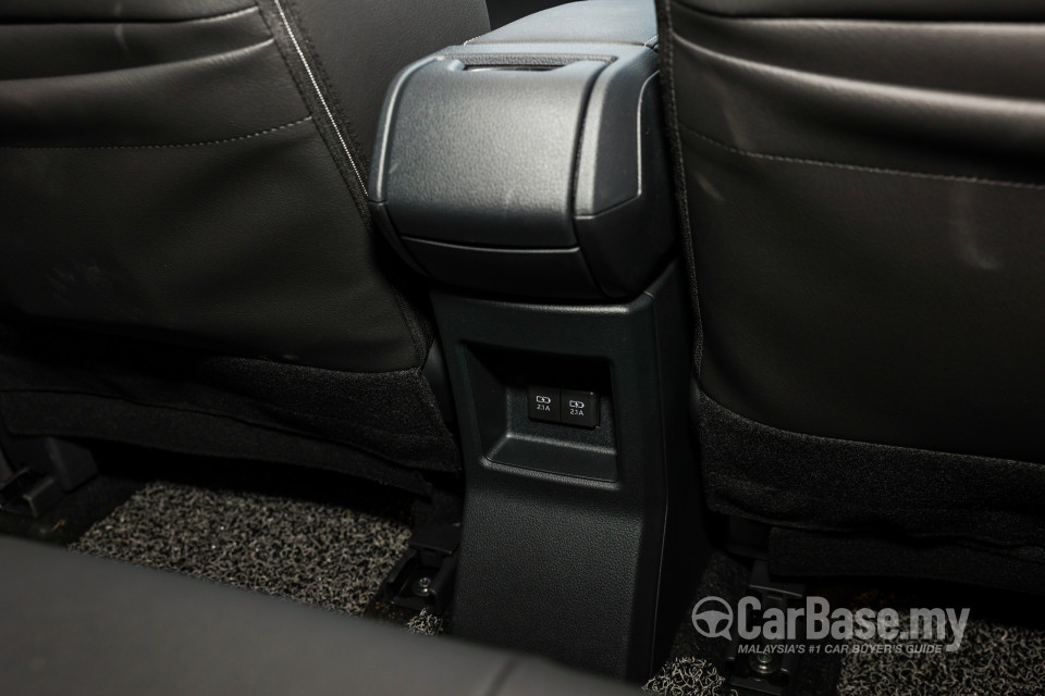 Perodua Alza D27A (2022) Interior