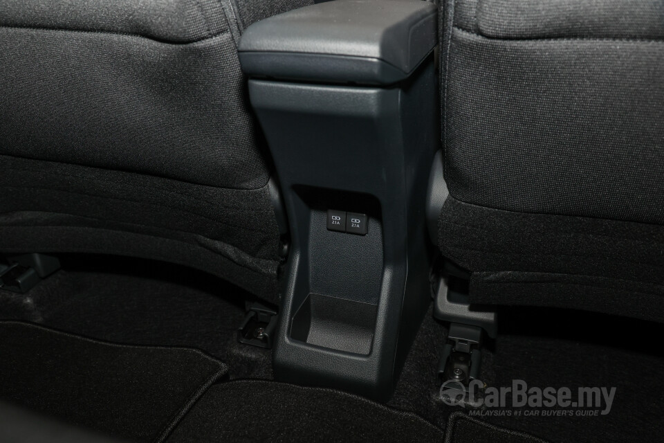 Perodua Alza D27A (2022) Interior